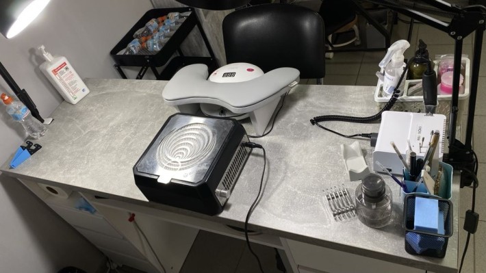 Место для мастера маникюра - фото 1