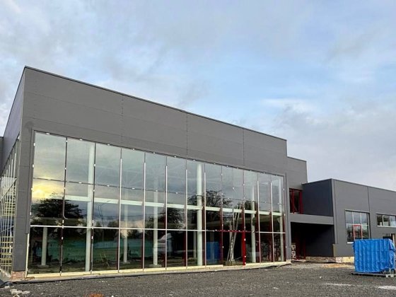 Здамо в оренду просторе комерційне приміщення 3220 м2 у Струмівці Струмовка