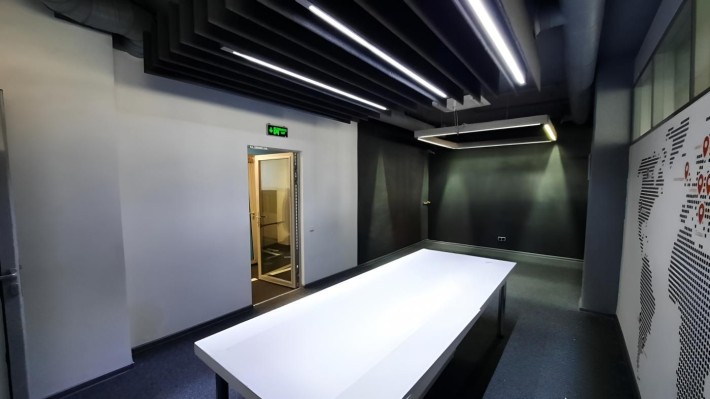 Офіс 455 м2,  опалюється, до метро 7 хвилин - фото 1