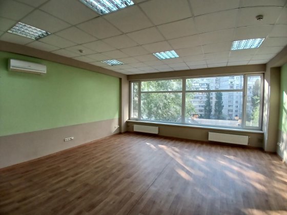 Офіс 215м2, опалюэться, до метро 9 хвилин Харьков