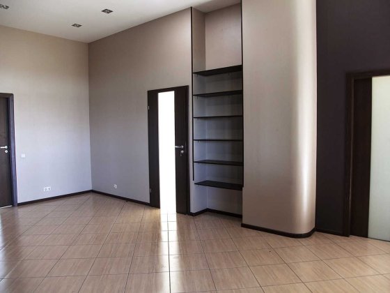 Здам СВІЙ гарний і теплий офіс на пр. Аерокосмічному Харків