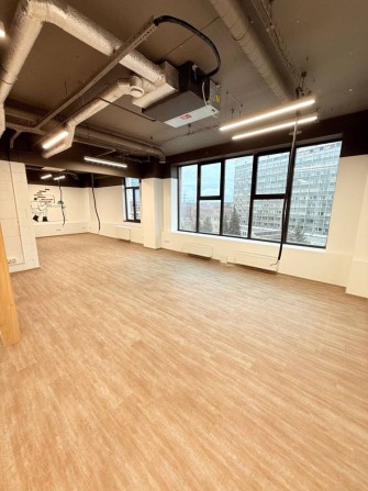 Оренда офісу в сучасному бізнес-центрі в 2 хвилинах від метро - фото 1