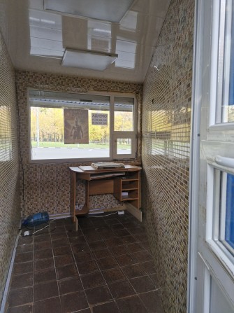 Сдам в аренду в своем остановочном павильоне небольшое помещение - фото 1