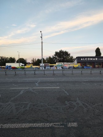 Сдам площадку на красной линии. - фото 1