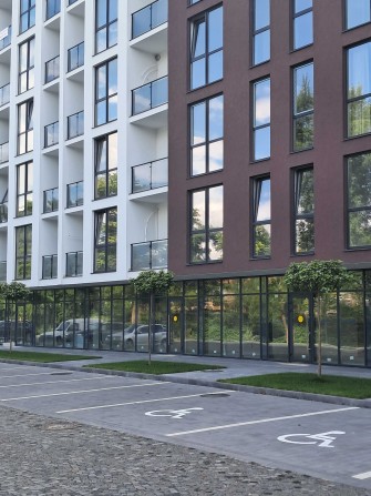 Комерція. Оренда приміщення. Центр міста Свалява. - фото 1