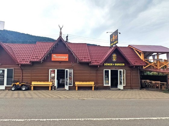 Два Приміщення біля Дороги міжнародного значення в оренду Микуличин