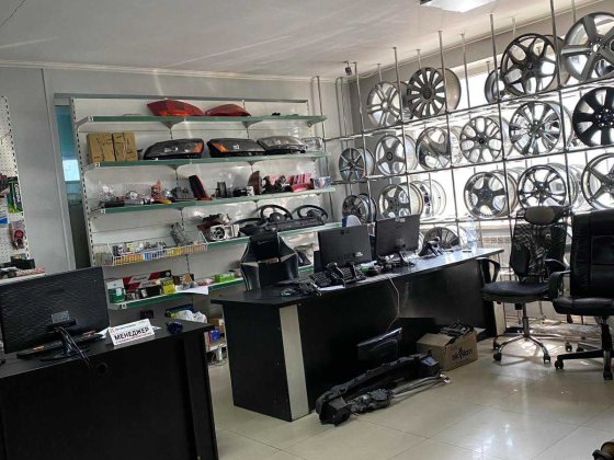 Здається в оренду торгове приміщення під магазин автозапчастин Криховцы