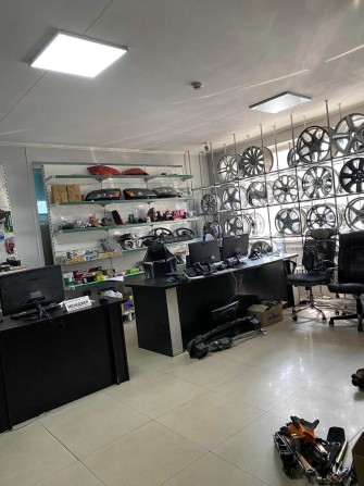 Здається в оренду торгове приміщення під магазин автозапчастин - фото 1