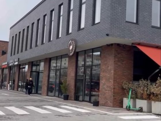 Оренда комерційного приміщення в ТЦ Журавель Угорники