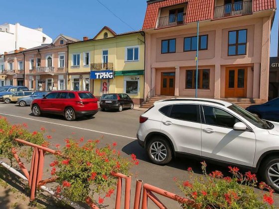 Оренда торгових приміщень в самомому центрі Надвірної!!! Чорновола 9а Надвірна