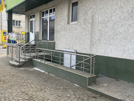 Здам в оренду приміщення! В центрі міста Снятин