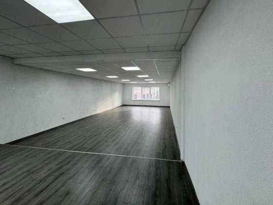 Оренда комерційного приміщення 108,8м² в самому ЦЕНТРІ Тлумача! Тлумач