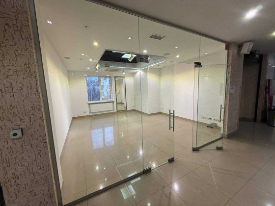 Здається приміщення в ТЦ Маєток 25,9 м.кв. Софіївська Борщагівка