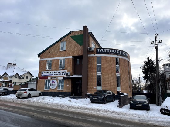 Оренда фасадної будівлі 850 м2, Софіївська Борщагівка, ТЦ April City