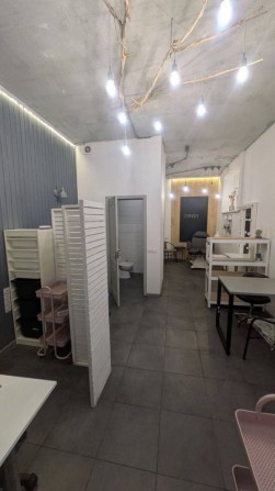 ЖК Львівський Маєток Приміщення 27м ОРЕНДА Меблі і ремонт - фото 1