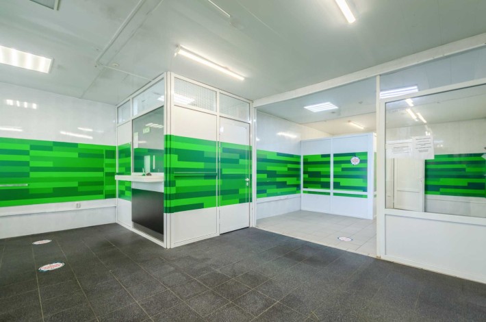 Фасадне приміщення. 50м2 в селі Крюківщина. Потужна електрична мережа! - фото 1