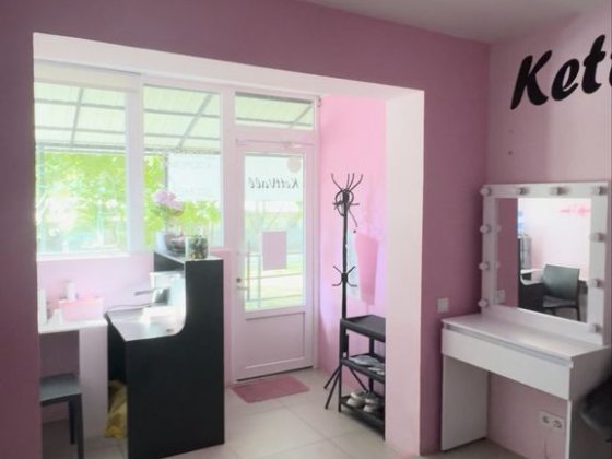 Місце бровиста/візажиста /плетіння косичок Софіївська Борщагівка