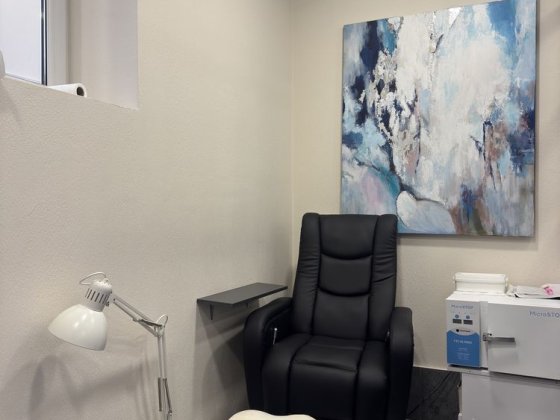 Оренда робочого місця Софіївська Борщ майстер манікюру,бровіст,перукар Софіївська Борщагівка