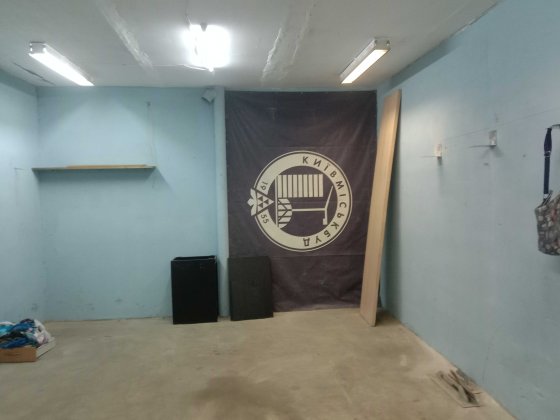 Гараж Кирпичный 2 уровня,   печка, утеплен Троещина опт. рынок 5000 Киев