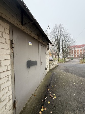 Здаеться гараж , парк Шевченко , вул. Єфремова - фото 1