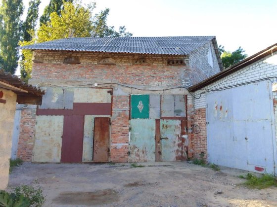 Здам в оренду гараж під ремонт мікроавтобусів в ГК "ПРОСТІР",Крошня.