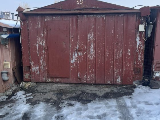 Здаеться гараж в гаражному кооперативі ул.Карела Чапика Киев