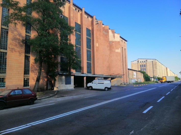 Сдаётся гаражный бокс - фото 1