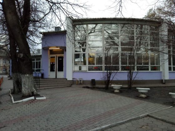 Сдам в аренду  4 места в цветочном  торговом павильоне " Орхидея" Одеса