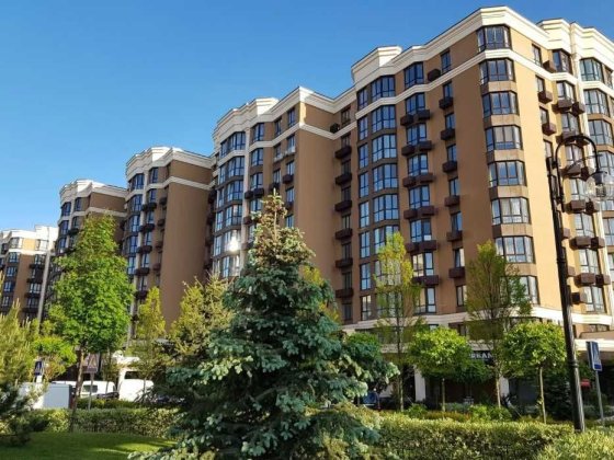 Оренда комерційного приміщення 86 м² Фасад ЖК Софія Резіденс