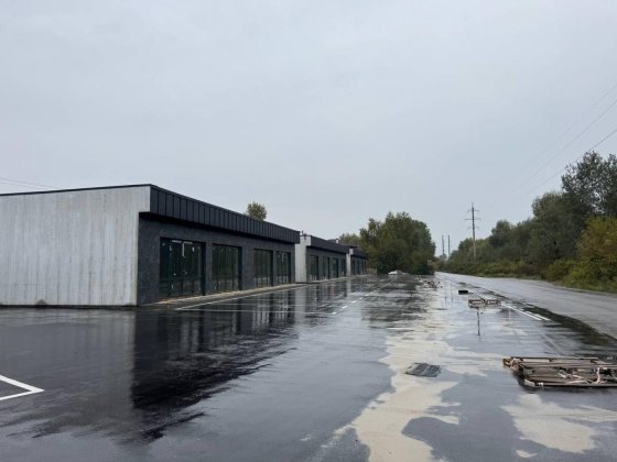 Оренда  фасадного приміщення 250 м² Славутич / Осокорки / КМ Золоче Вишеньки