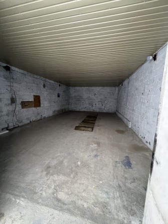Просторий гаражі  під СТО / склад  , район Пожарки - фото 1
