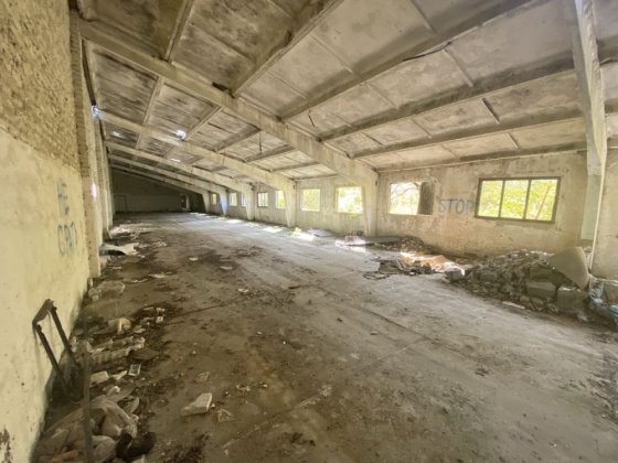 склад/ангар с.Дмитрівка траса Ірпінь/Житомир, 2 мгвт, можна військовим Дмитрівка