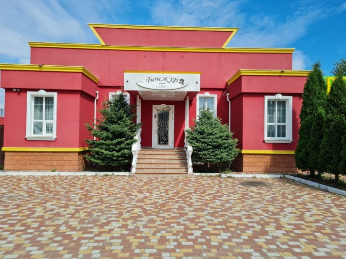 Собственник. Фасад трассы Киев- Погребы , Кафе, рестор, магазин, салон - фото 1