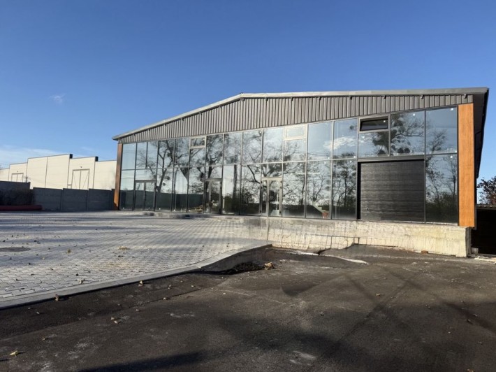 Оренда комерційного приміщення с.Тарасівка - фото 1