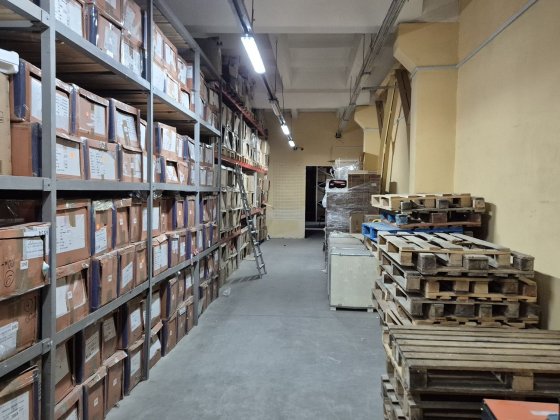 Склад з стелажами 500+м Вул.Крумановича Скнилов