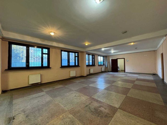 Оренда складу(офісу) 3 хв від Галицького Перехрестя (Малехів) - фото 1