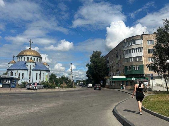 КВАСИЛІВ 90м2 Здам ФАСАДНЕ Окремостояче приміщеня зДілянкою надДорогою Красилів