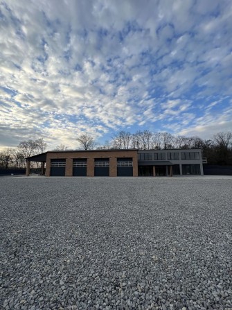 Оренда вантажного СТО TIR - фото 1