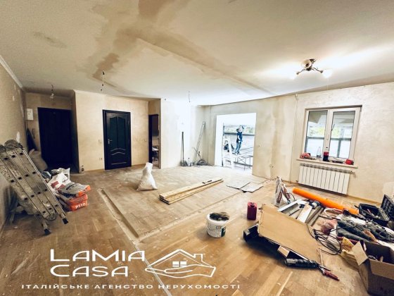 Оренда комерційного приміщення на Небесноі сотні. Топ локація Кельменці