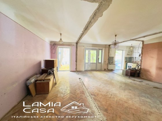 Оренда комерційного приміщення. Проспект. Біля Спорт товарів. Кельменці