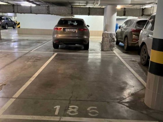 Оренда паркомісць паркінга ЖК Новопечерські Липки 1-7 черга Верхогляда Киев