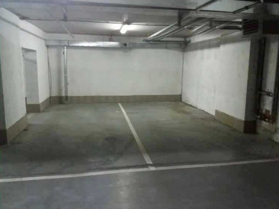 Сдам в аренду паркоместо. Хозяин Киев