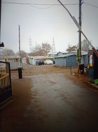 Сдам Гараж, ТРЦ " Караван"Левобережный -3, Ул,Щербины Г.К "Надежда". - фото 1