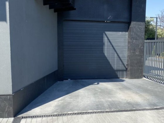 Здам в оренду паркомісце по вул. Сечені, 29А, 18 м.кв. Кінчеш