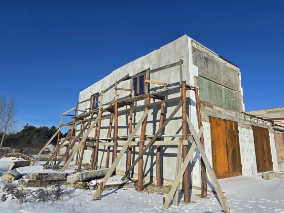 Продам або здам в оренду гаражи