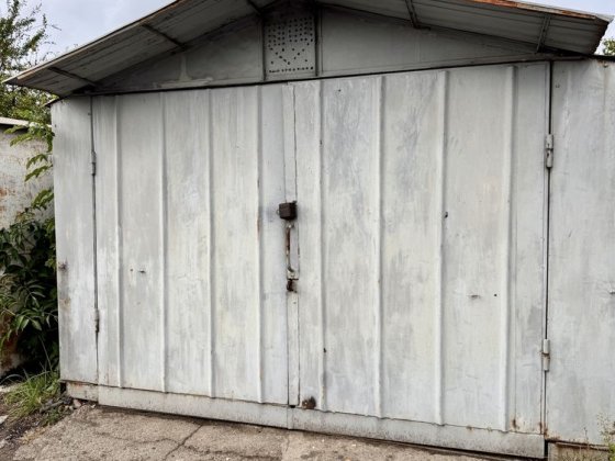 Прдається гараж в центральній частині міста Івано-Франківськ