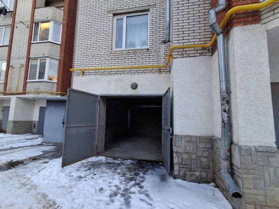 Продаж. Гараж по вул Карпенка  21 кв м Тернополь