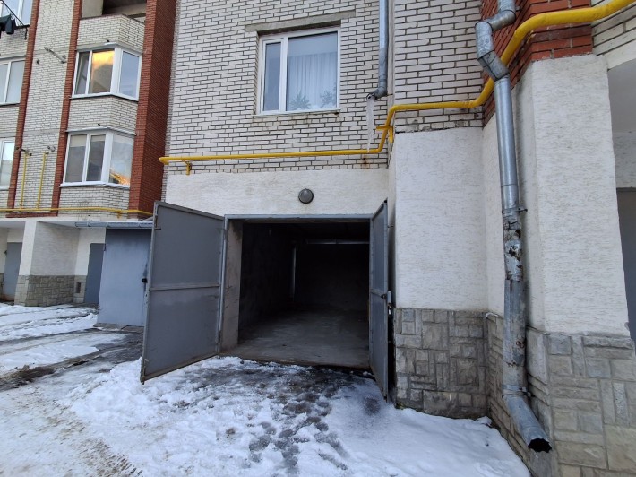 Продаж. Гараж по вул Карпенка  21 кв м - фото 1