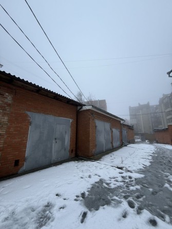 Конституції Стрітенська , продам капітальний гараж з високими воротами - фото 1