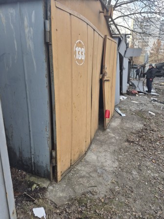 Срочно! Продам в ГК "Надежда" гараж/место - фото 1